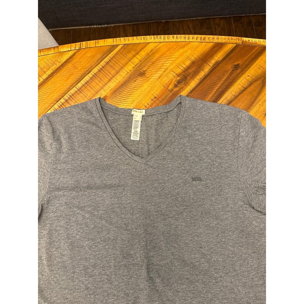 Diesel Men’s Large Gray V-Neck T-Shirt Y2K Slim Fit Cropped Short Sleeve Vintage